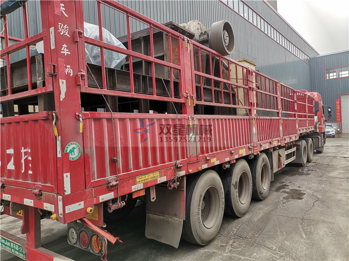 双轴撕碎机厂家1300型设备发货现场实拍